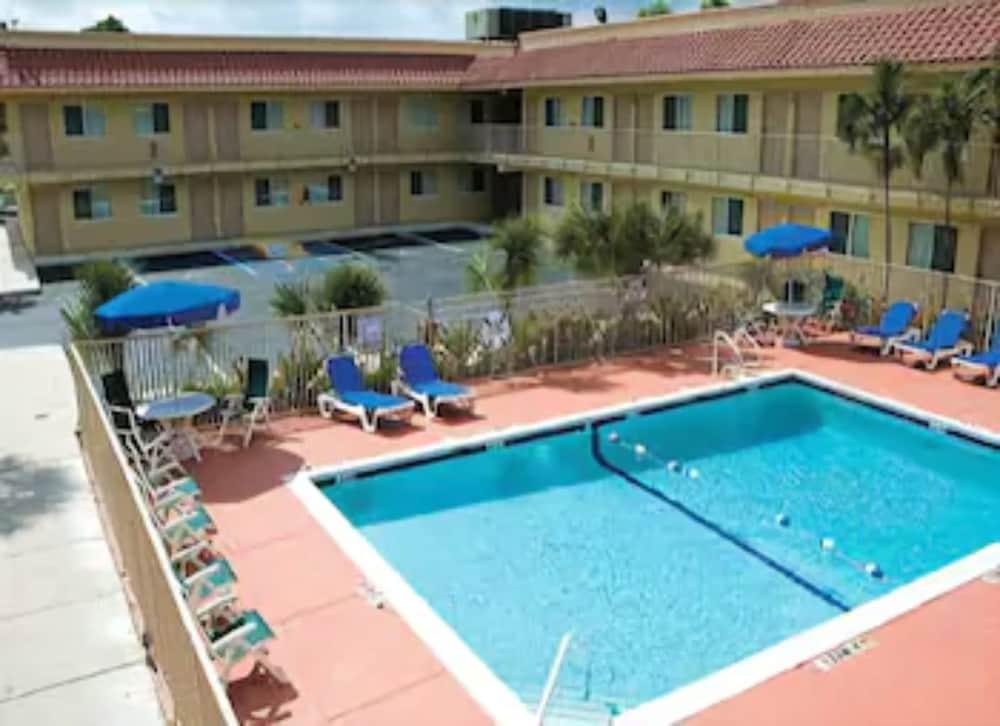 Motel 6 Riviera Beach Fl Esterno foto